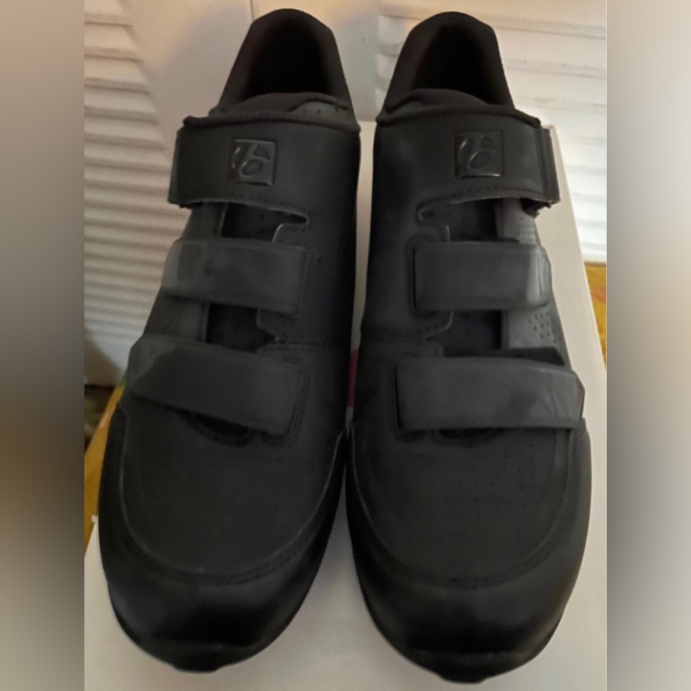Bontrager Evoke Mountain Shoe Black NEW IN BOX
Mens size 44EU /  11US